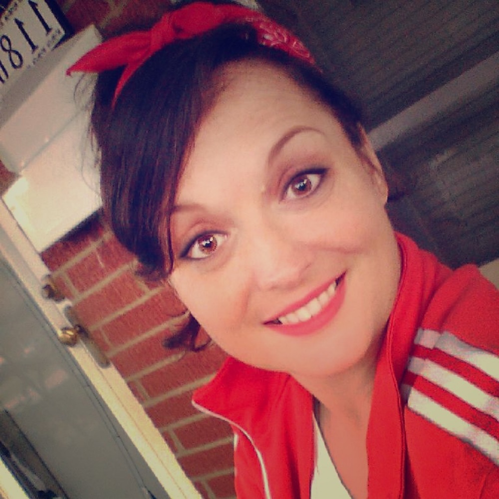 Hello! My name is Remi! I love to shop & sell!